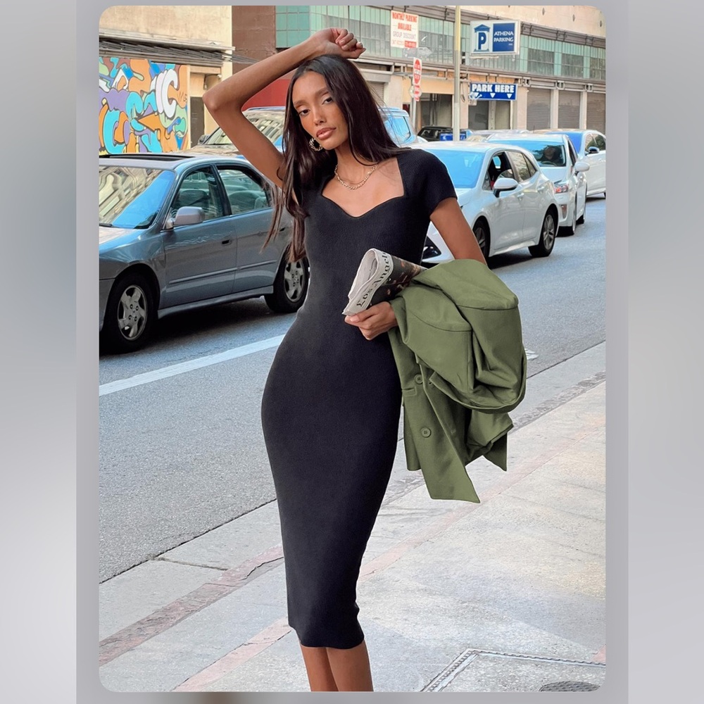 Princess Polly Black ribbed sweater Midi Dress